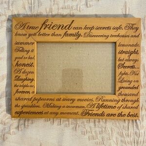 “A True Friend” Engraved Wooden Picture Frame - Brown